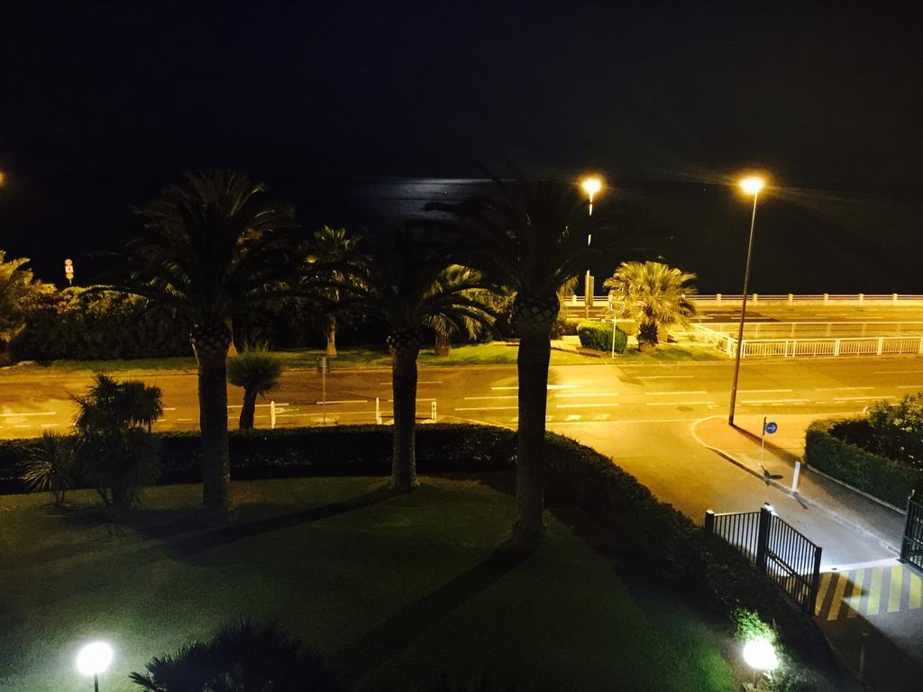 Dionysos Vue Mer Cannes Eksteriør billede